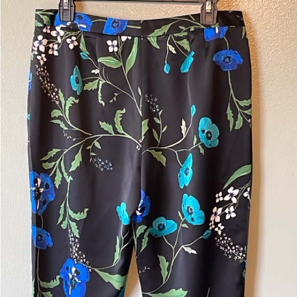 Calvin Klein pants, size 6 - Picture 5 of 13